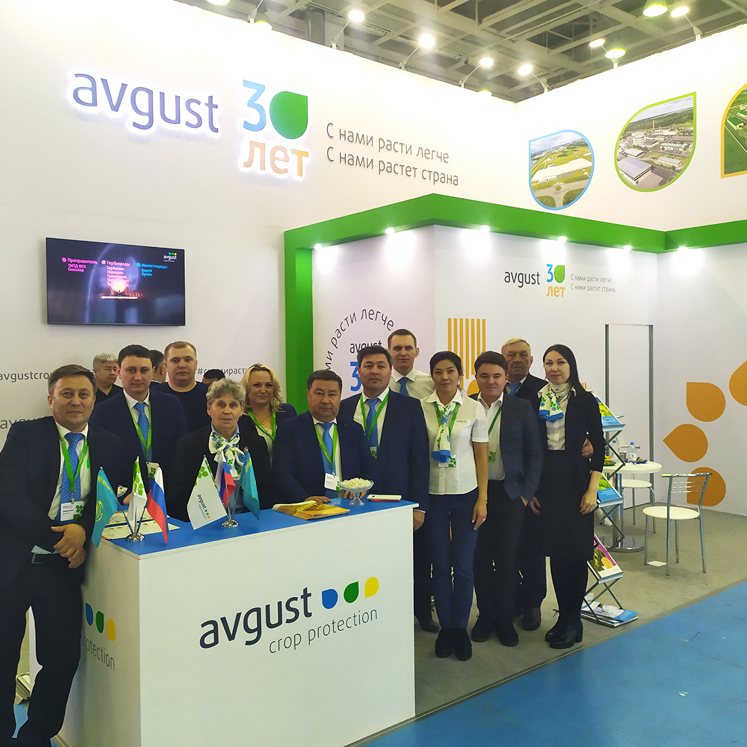 Tehnologii din August au acționat ca experți la expoziția din Kazahstan